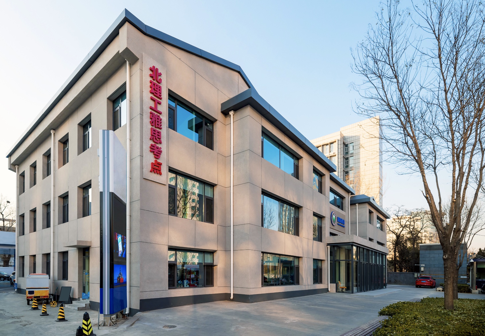 1736828789138025136.jpg 1736828789138025136.jpg